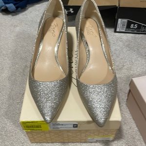 Jewel by Badgley Mishcka Royalty gold glitter Kitten Heel. Brand new in box. NWT